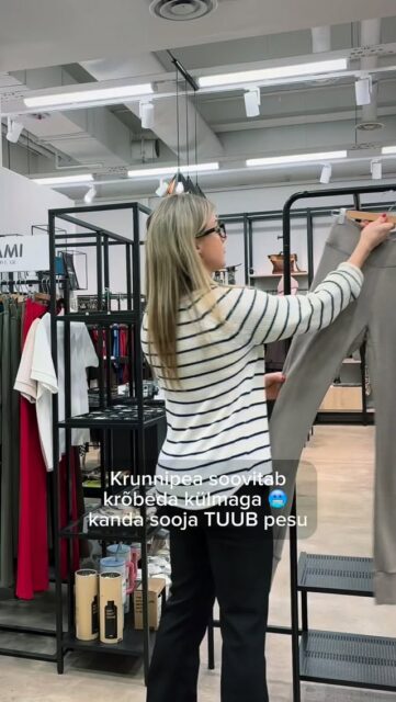 ❄️ Krõbeda külmaga vali nutikas kihiline soojus ❄️

 Meriinovillane TUUBi pesu hoiab keha mõnusalt soojas,
 YOMMAYO kapuuts-vest kaitseb kõrvu, kaela ja selga.
 Lisa WOOLISH müts, kindad ja sokid – ning külm ei heiduta!

Külasta Krunnipead -et talv oleks soe, stiilne ja nauditav 🤍
Asume Tallinnas, Solaris keskuses või telli e-poest www.krunnipea.ee